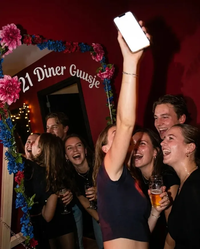 Feestspiegel op het 21-diner van Guusje
